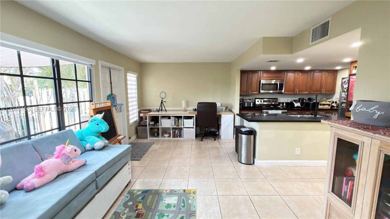9492 NW 39th St , Sunrise, FL 33351 Photo