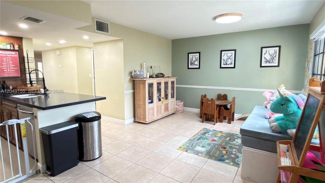 9492 NW 39th St , Sunrise, FL 33351 Photo