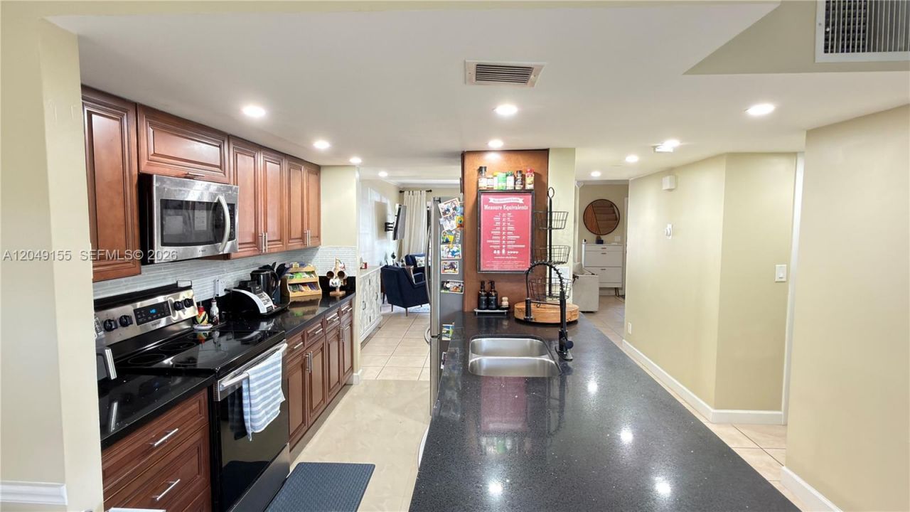 9492 NW 39th St , Sunrise, FL 33351 Photo