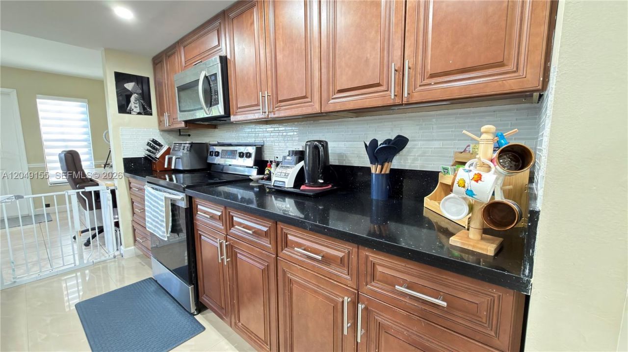 9492 NW 39th St , Sunrise, FL 33351 Photo