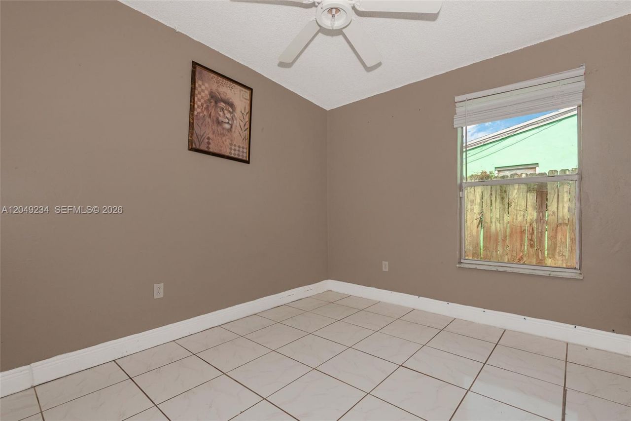 3260 NW 179th St , Miami Gardens, FL 33056 Photo