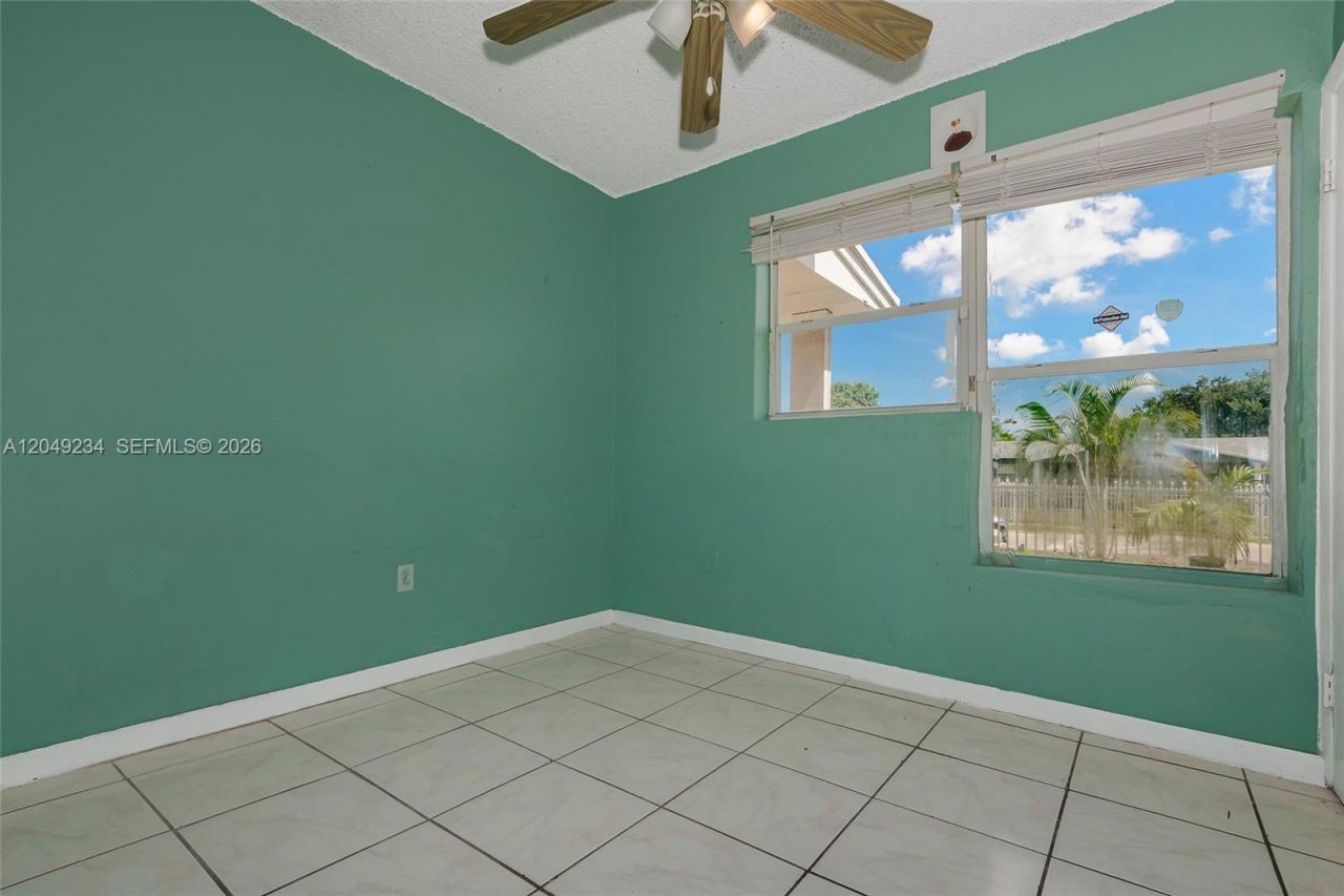 3260 NW 179th St , Miami Gardens, FL 33056 Photo