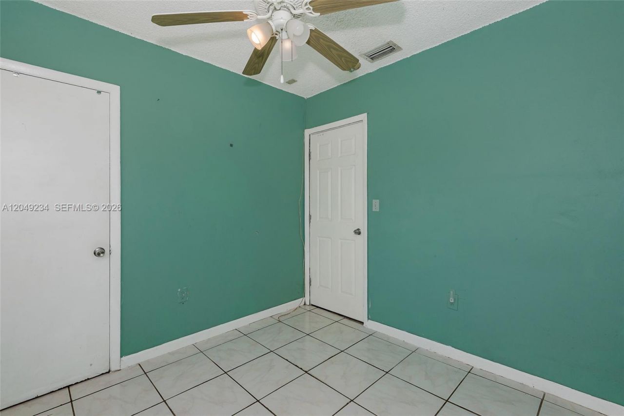3260 NW 179th St , Miami Gardens, FL 33056 Photo