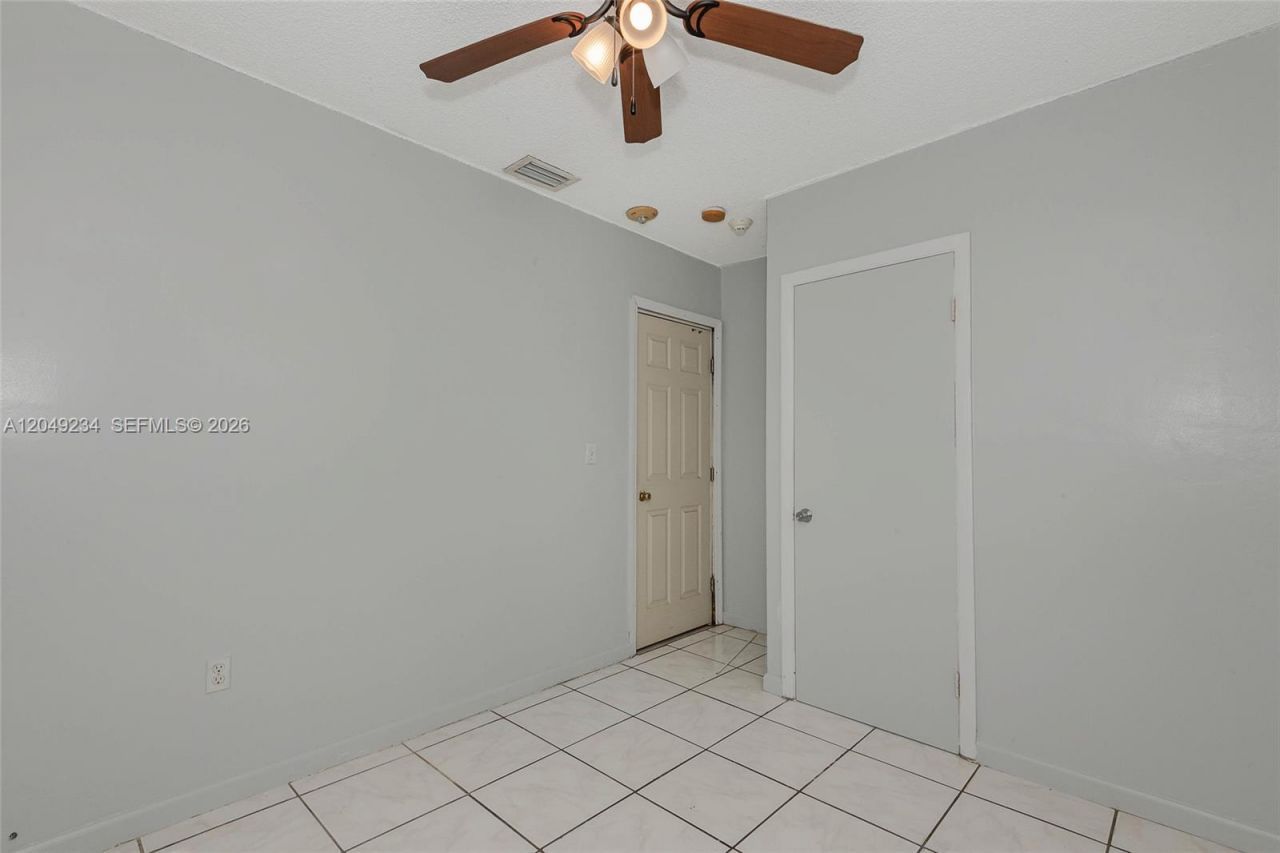 3260 NW 179th St , Miami Gardens, FL 33056 Photo