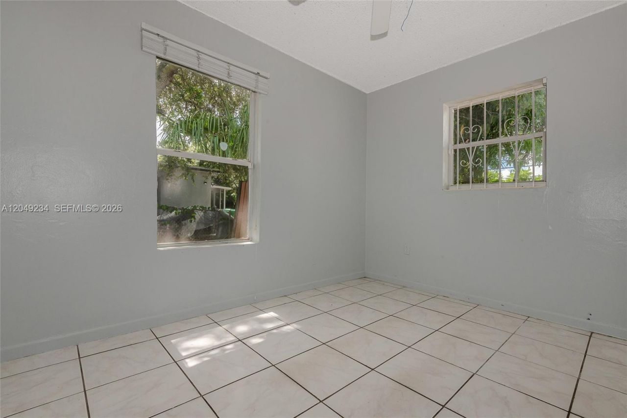 3260 NW 179th St , Miami Gardens, FL 33056 Photo