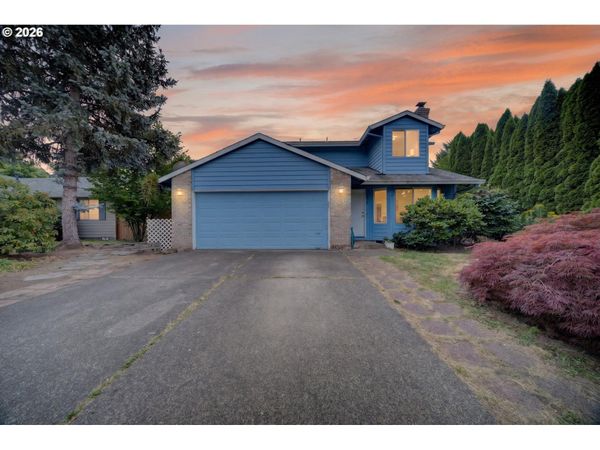 212 SUNSET DR, Newberg, OR 97132
