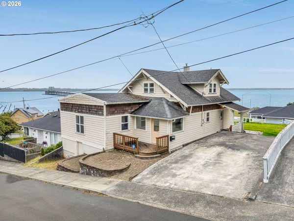 590 RIVINGTON ST, Astoria, OR 97103