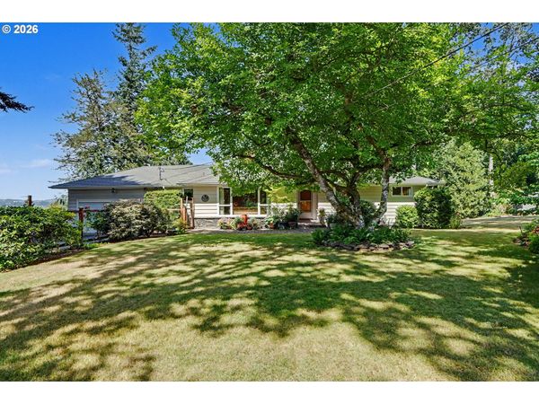315 EDGEWOOD DR, Silverton, OR 97381