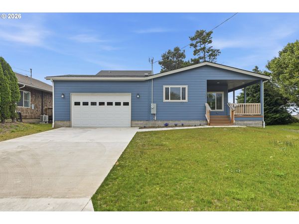 1560 MONROE ST, North Bend, OR 97459