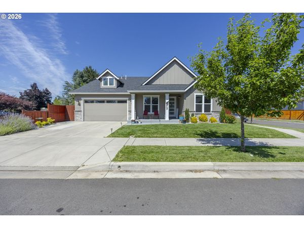 1152 S 46TH ST, Springfield, OR 97478