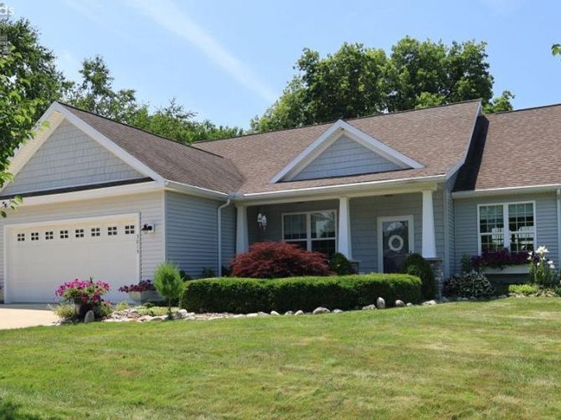 3015 Bayfield Drive, Huron, OH 44839 Photo 1