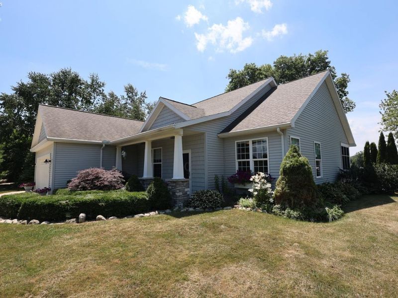 3015 Bayfield Drive, Huron, OH 44839 Photo 2