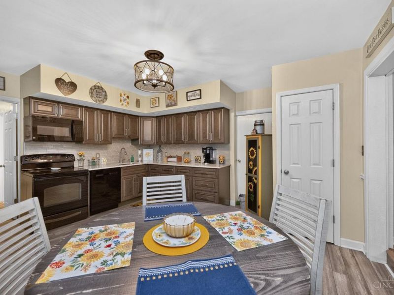 3935 Washington Avenue, Cheviot, OH 45211 Photo 13