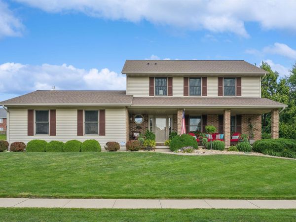 4925 Gabriel Drive, Dubuque, IA 52002