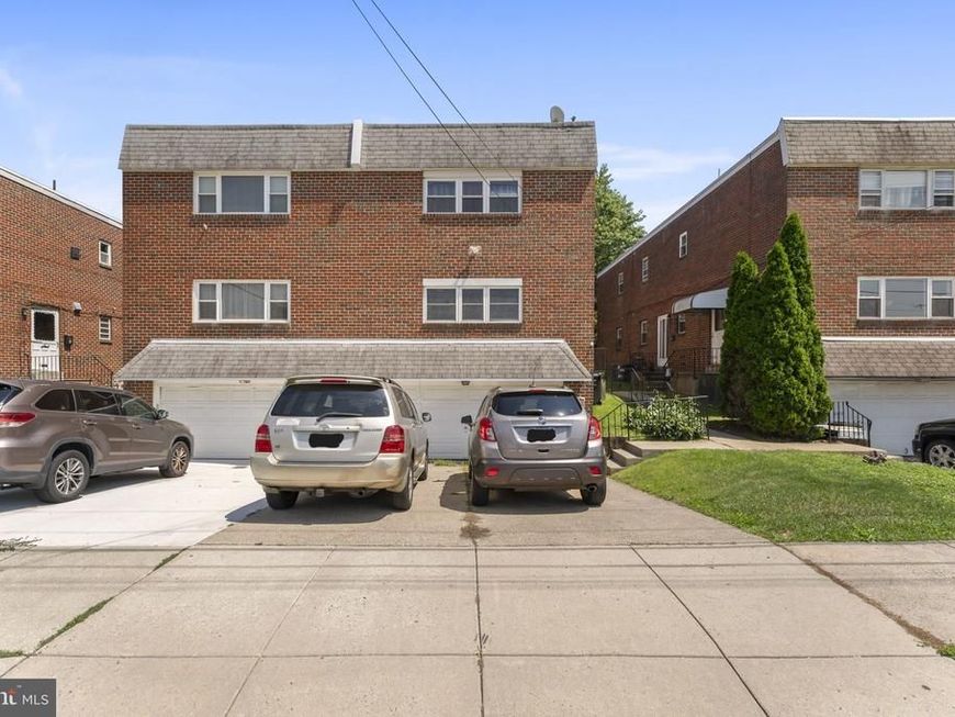 7529 Horrocks Street, Philadelphia, PA 19152 Main Photo