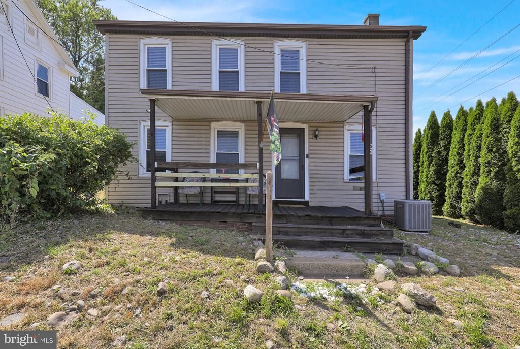 724 ROHRERSTOWN ROAD, LANCASTER, PA 17603