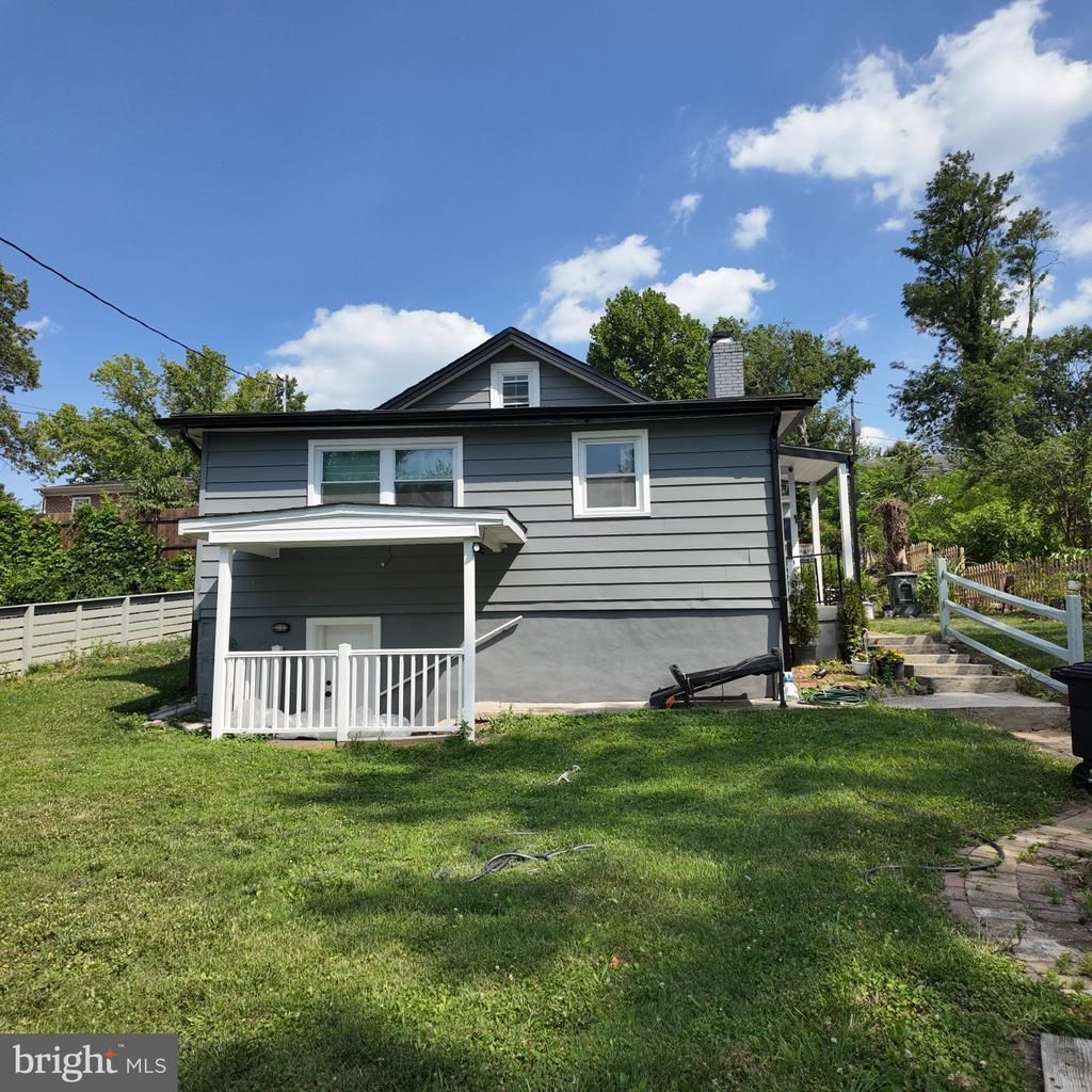 1104 CLOVIS AVENUE , CAPITOL HEIGHTS, MD 20743