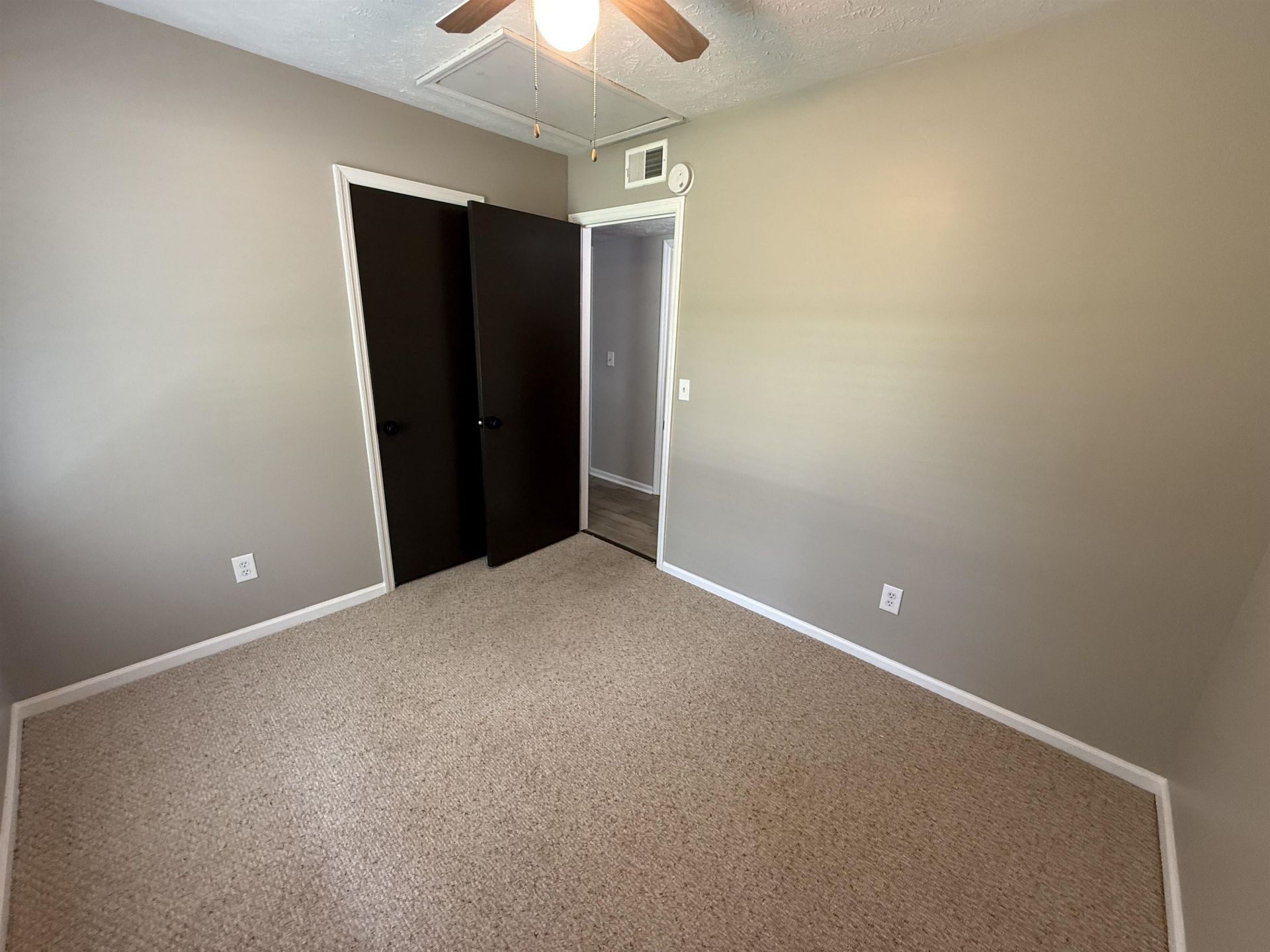 615 Burcale Road Circle  Photo 13