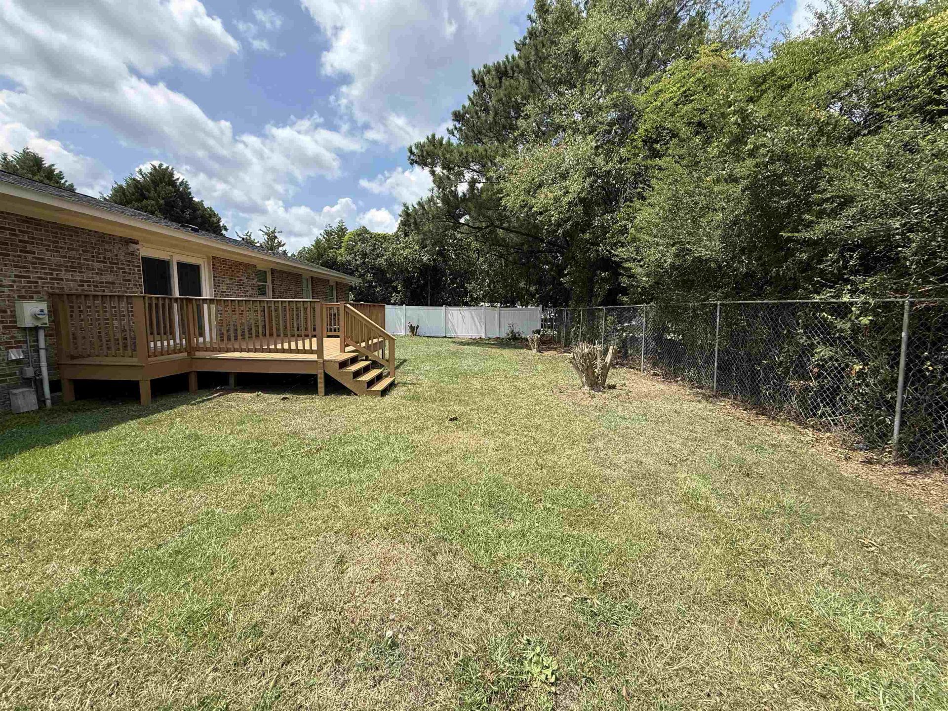 615 Burcale Road Circle  Photo 21