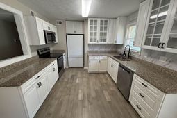 615 Burcale Road Circle  photo 4