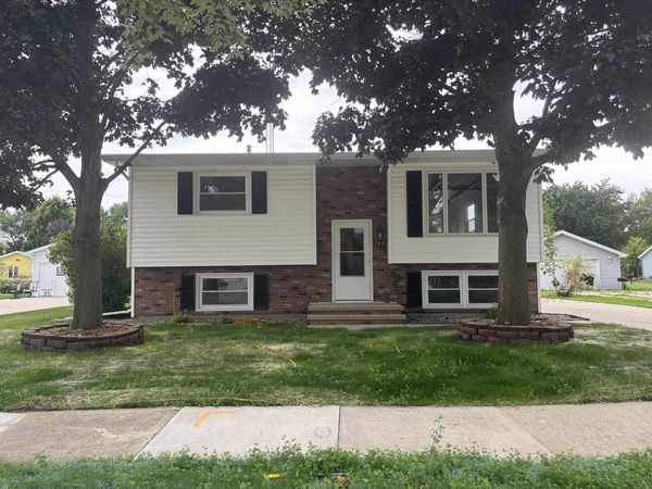 1135 GREENFIELD TRAIL, Oshkosh, WI 54904