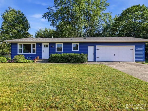 2048 Tulip Lane, Jenison, MI 49428