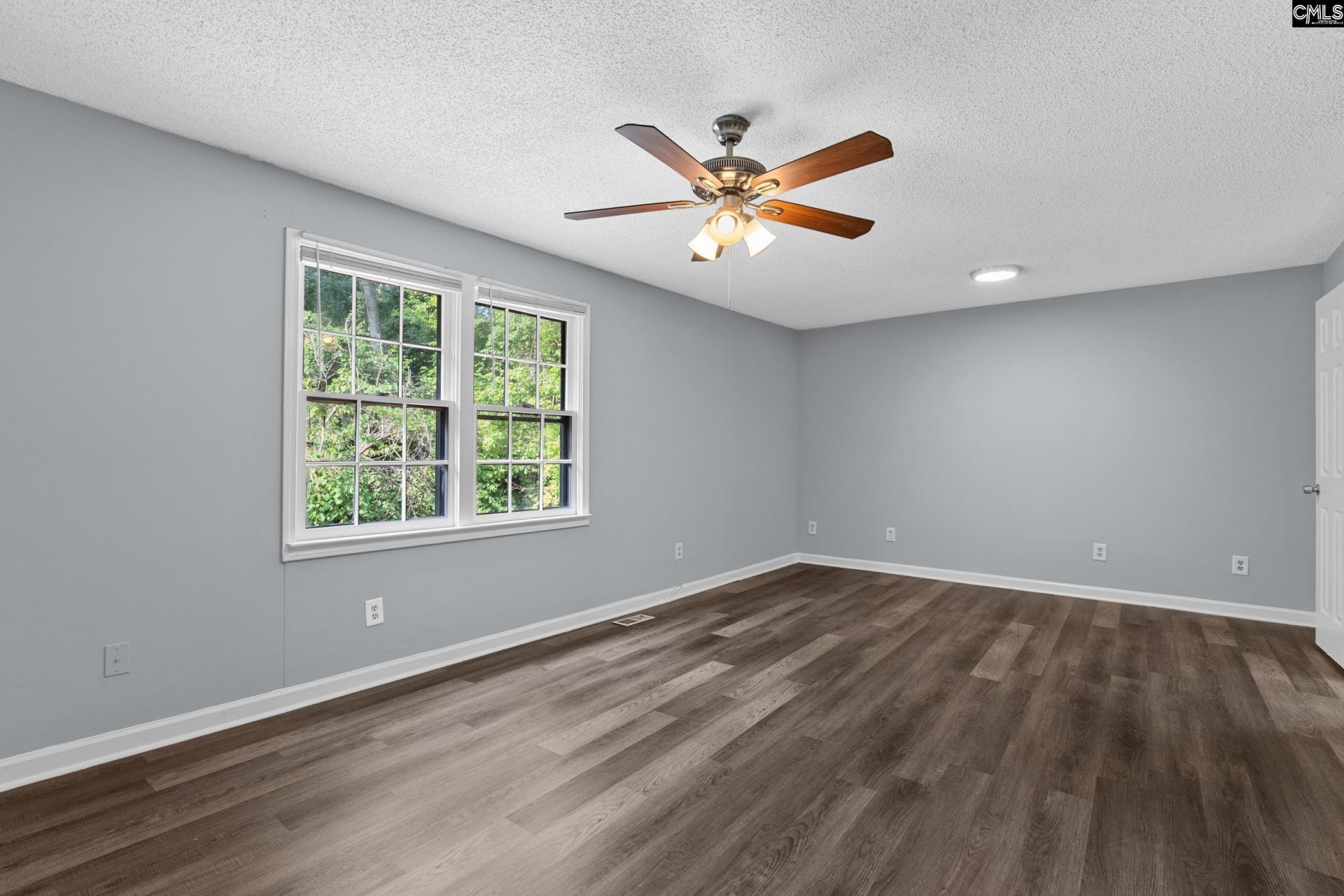 259 Woodwinds Drive  Photo 13