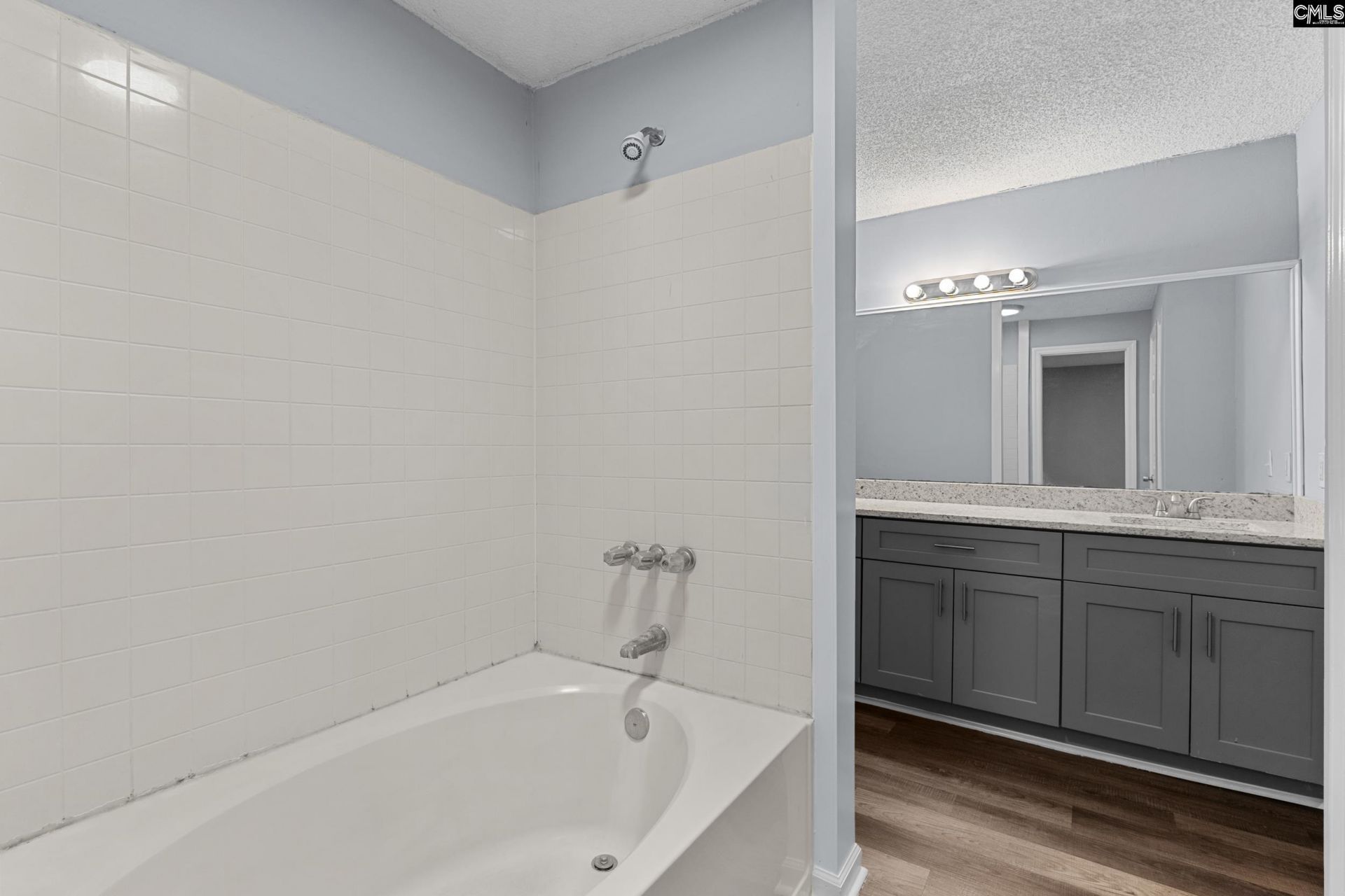 259 Woodwinds Drive  Photo 15