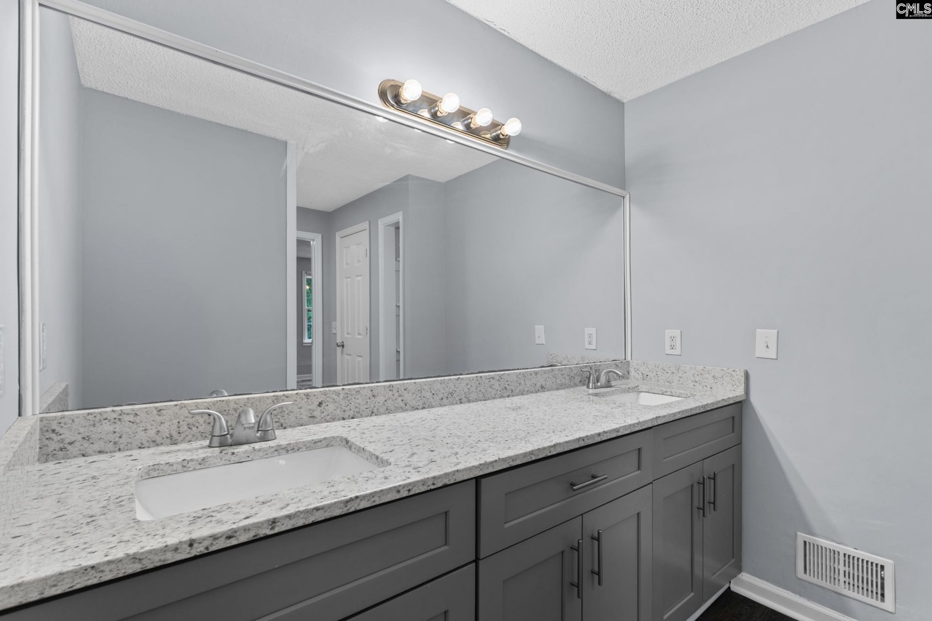259 Woodwinds Drive  Photo 16