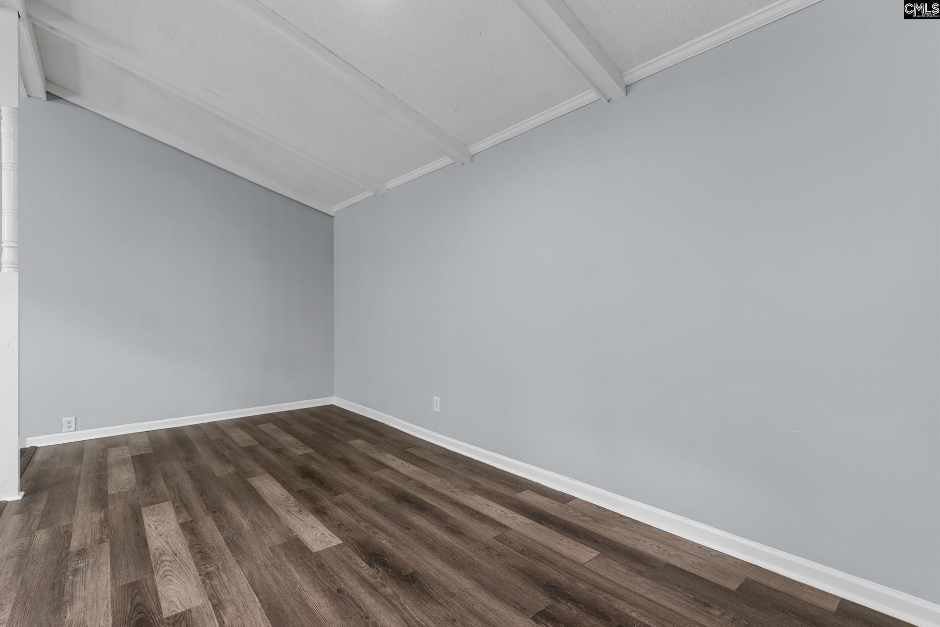 259 Woodwinds Drive  Photo 6