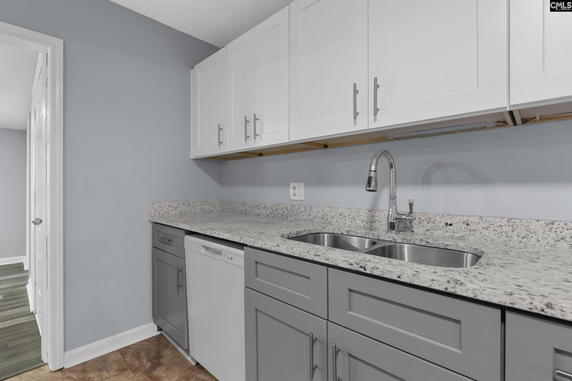 259 Woodwinds Drive  Photo 8