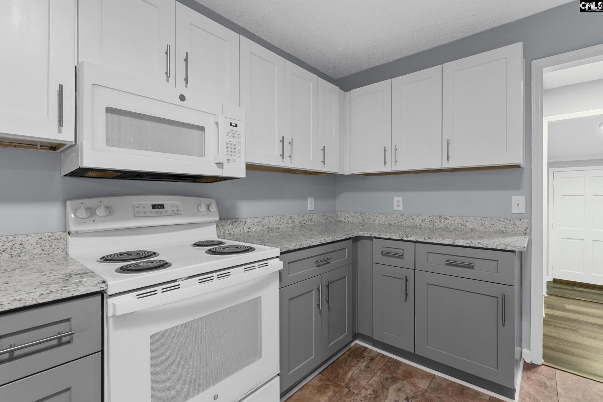 259 Woodwinds Drive  Photo 9