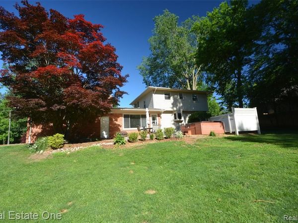 615 Willard Avenue, Rochester Hills, MI 48307