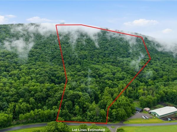 6070 Italy Valley Road , Naples, NY 14512