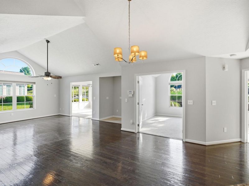 9104 Royal Oak Lane, Union, KY 41091 Photo 2