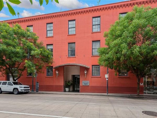 330 JULIA Street , Unit 203, New Orleans, LA 70130