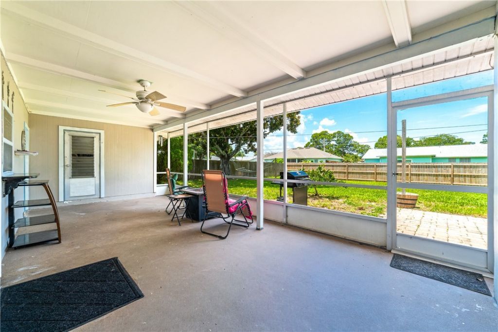 542 Saunders Street, Sebastian, FL 32958 Photo