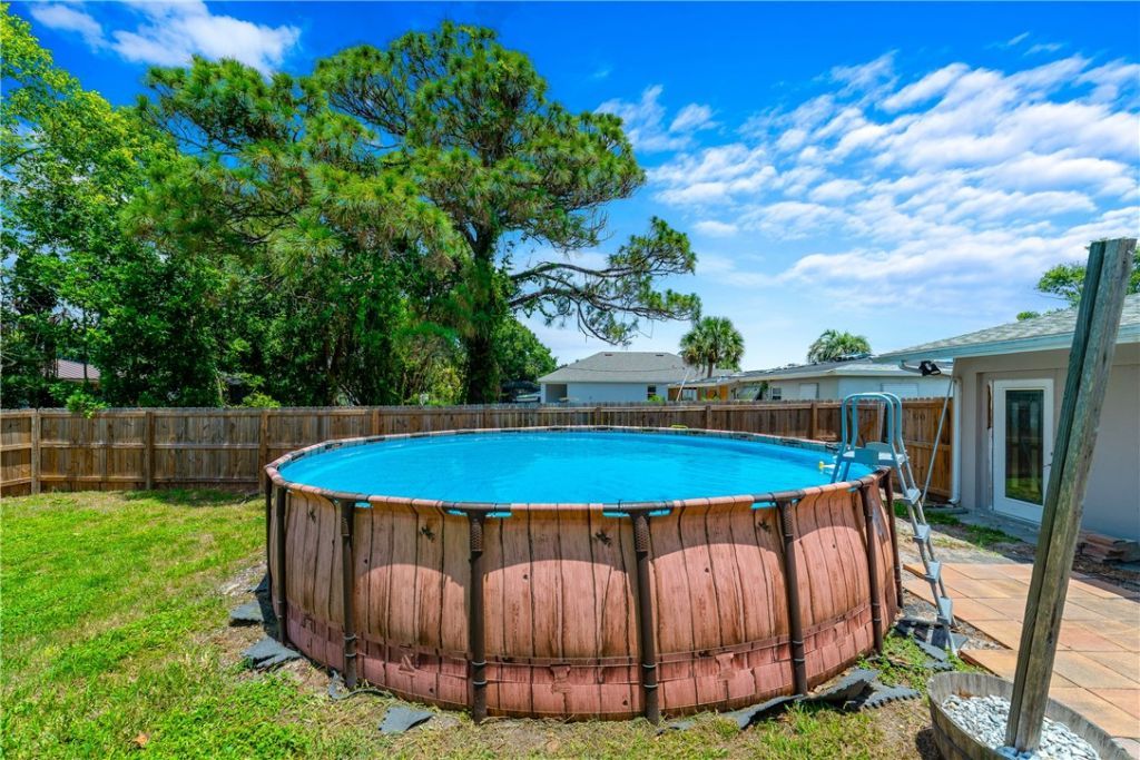 542 Saunders Street, Sebastian, FL 32958 Photo