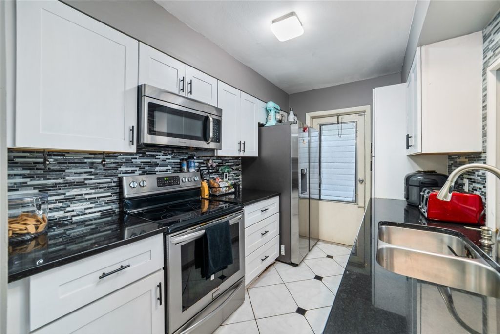 542 Saunders Street, Sebastian, FL 32958 Photo