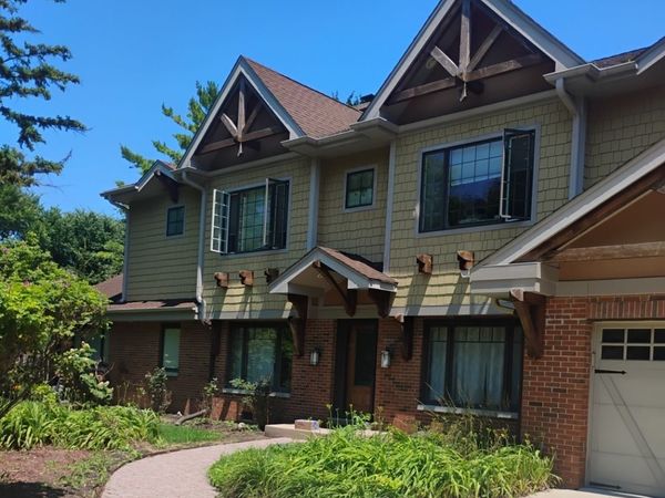 827 S Arlington Heights Road, Arlington Heights, IL 60005