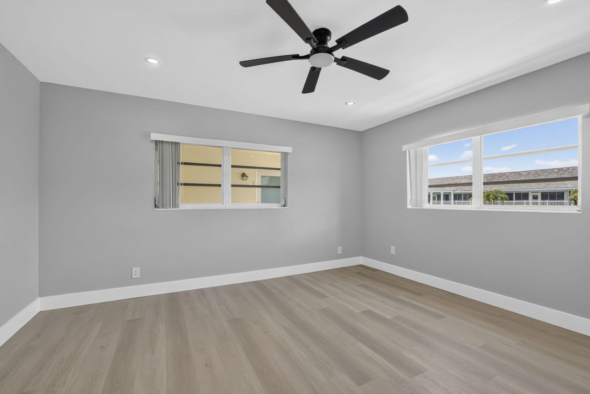2755 NE 28th Avenue, Unit E2, Lighthouse Point, FL 33064 Photo