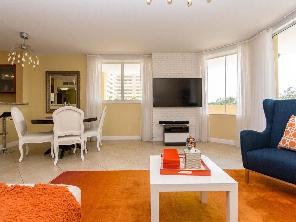 2001 N Ocean Boulevard, Unit 202, Fort Lauderdale, FL 33305 Photo