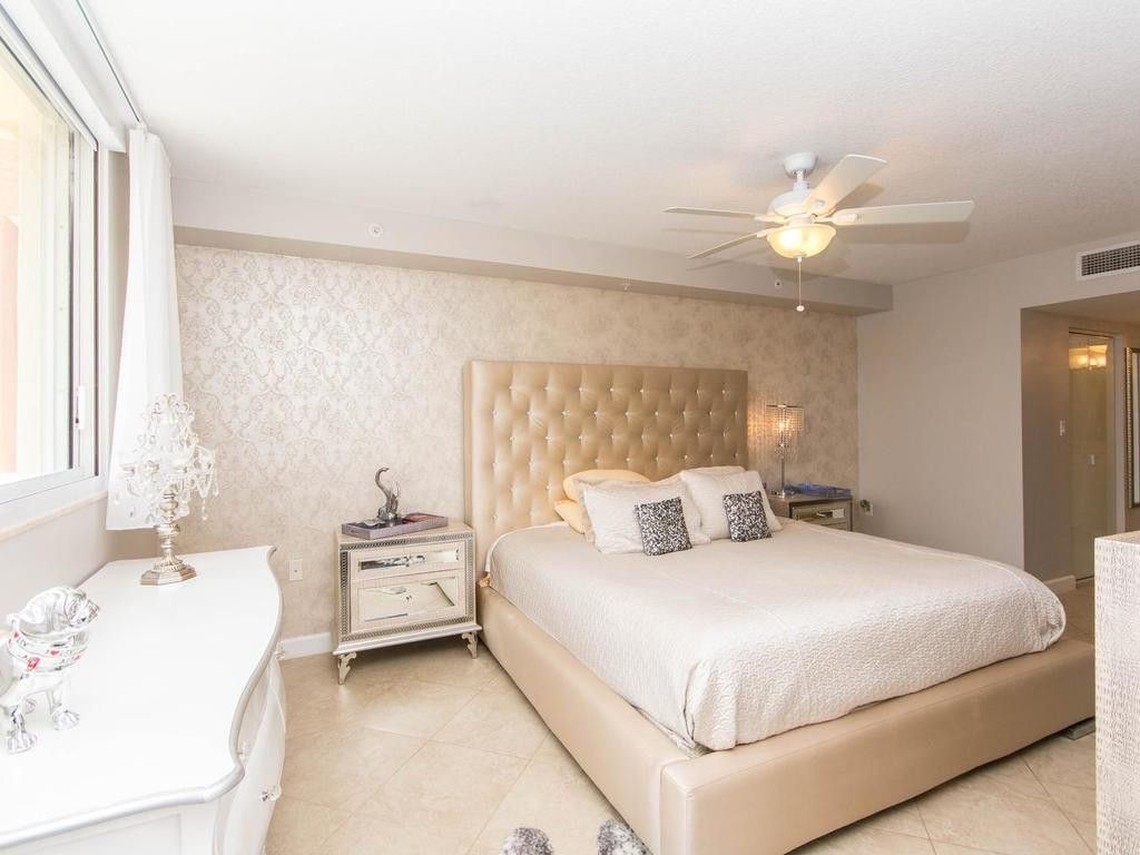 2001 N Ocean Boulevard, Unit 202, Fort Lauderdale, FL 33305 Photo