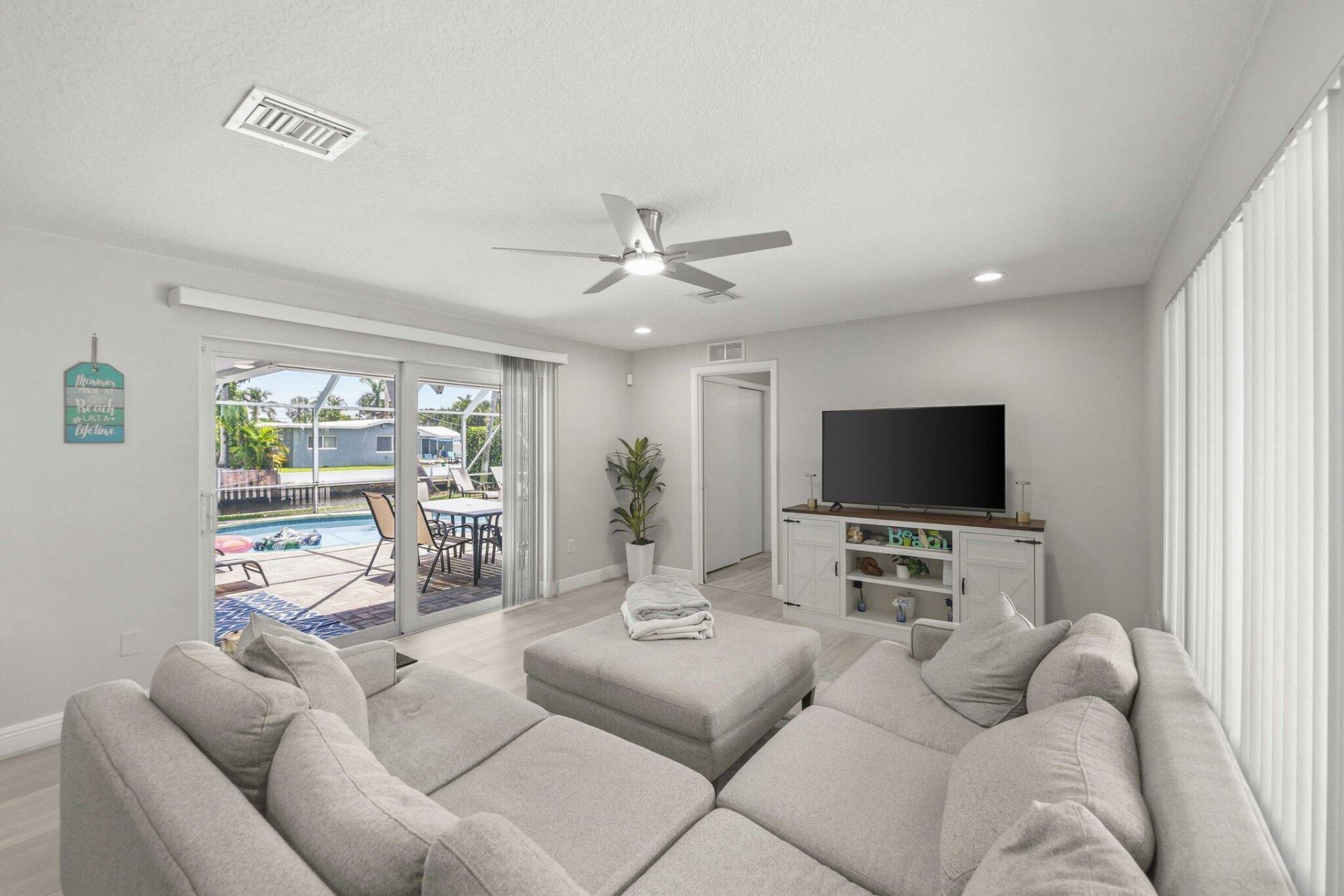 1710 SW 4th Avenue, Pompano Beach, FL 33060 Photo