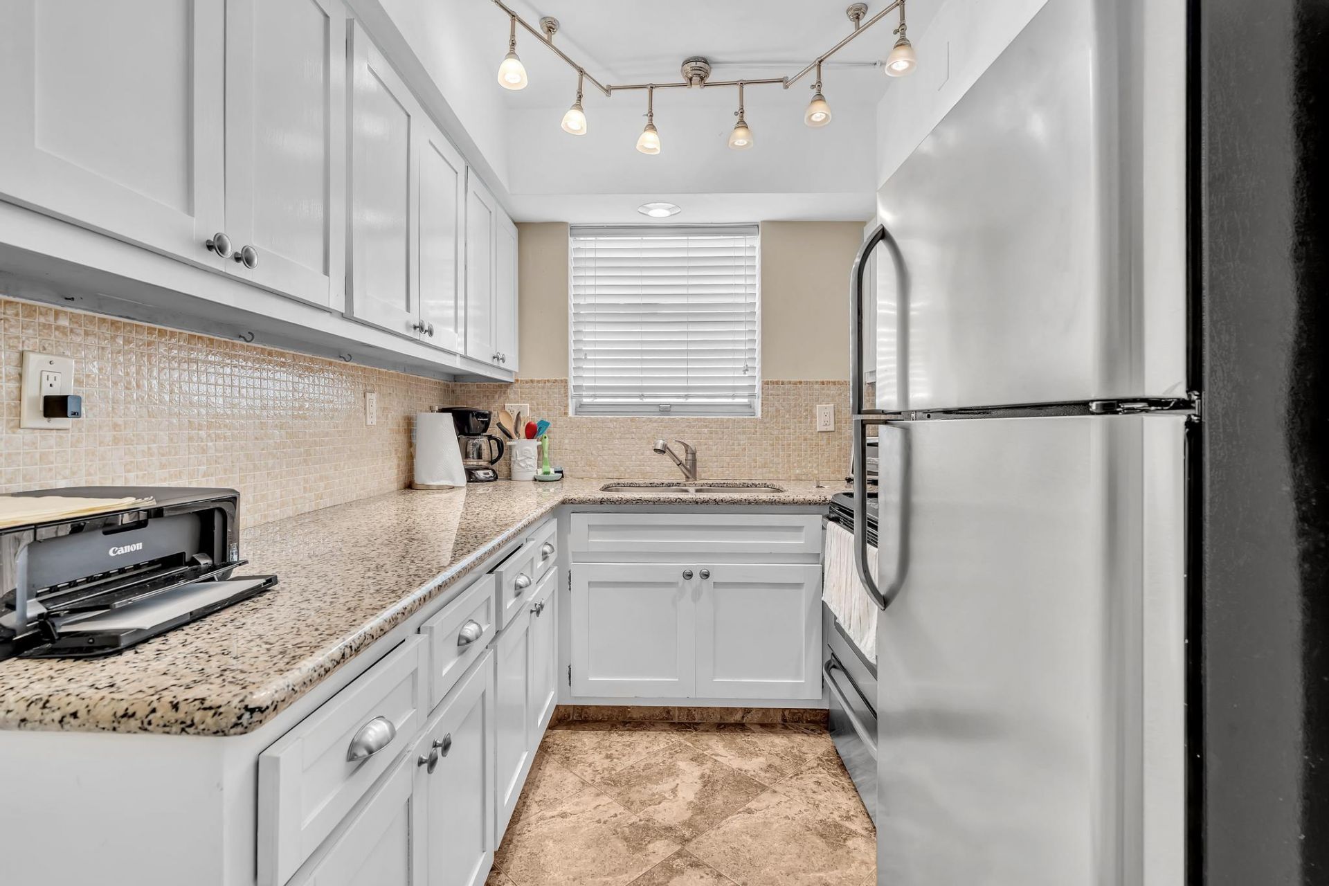 40 SE 13th Street, Unit A2, Boca Raton, FL 33432 Photo