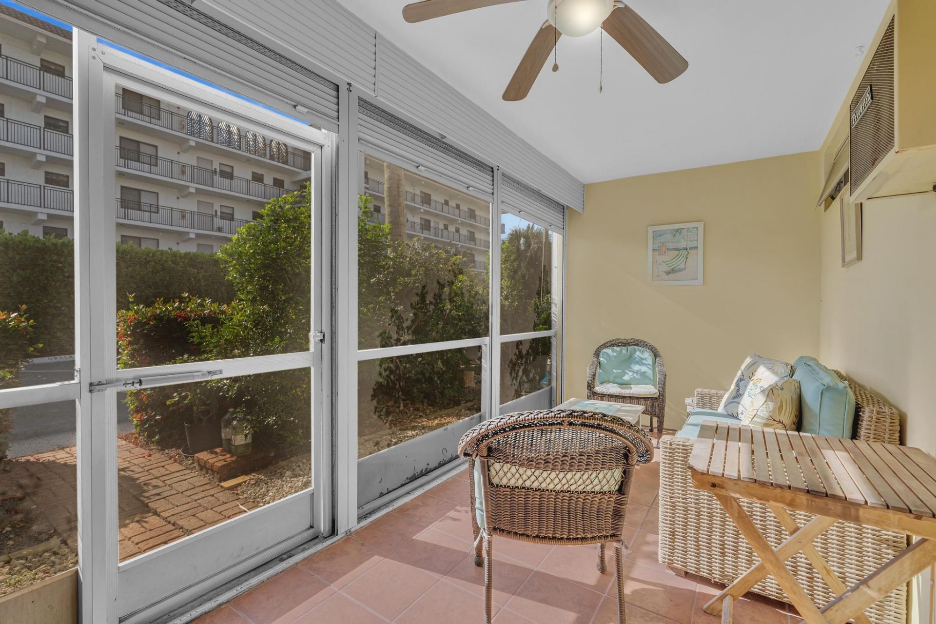 40 SE 13th Street, Unit A2, Boca Raton, FL 33432 Photo