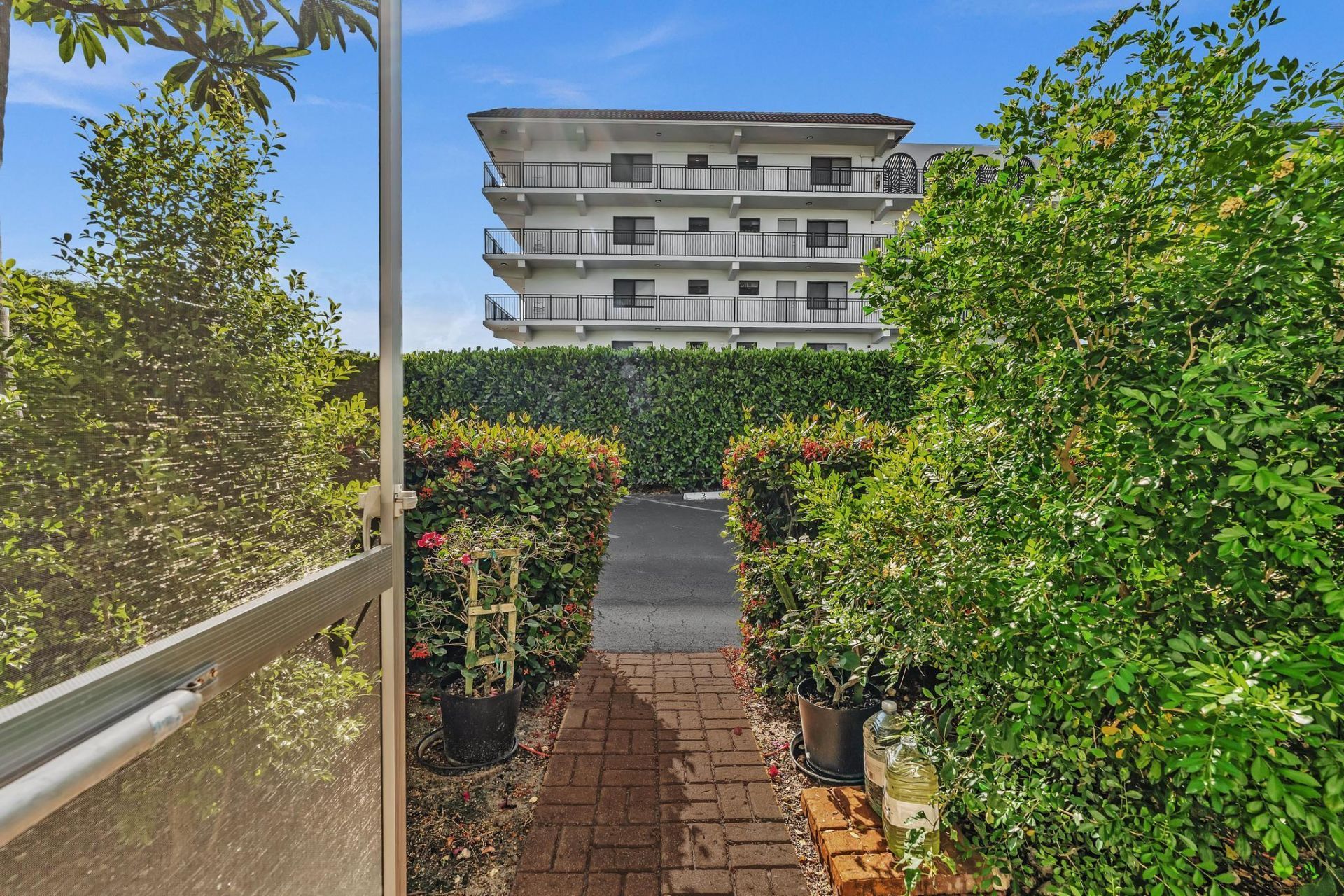 40 SE 13th Street, Unit A2, Boca Raton, FL 33432 Photo