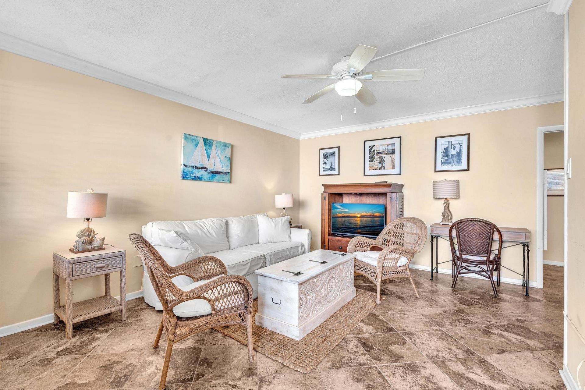 40 SE 13th Street, Unit A2, Boca Raton, FL 33432 Photo