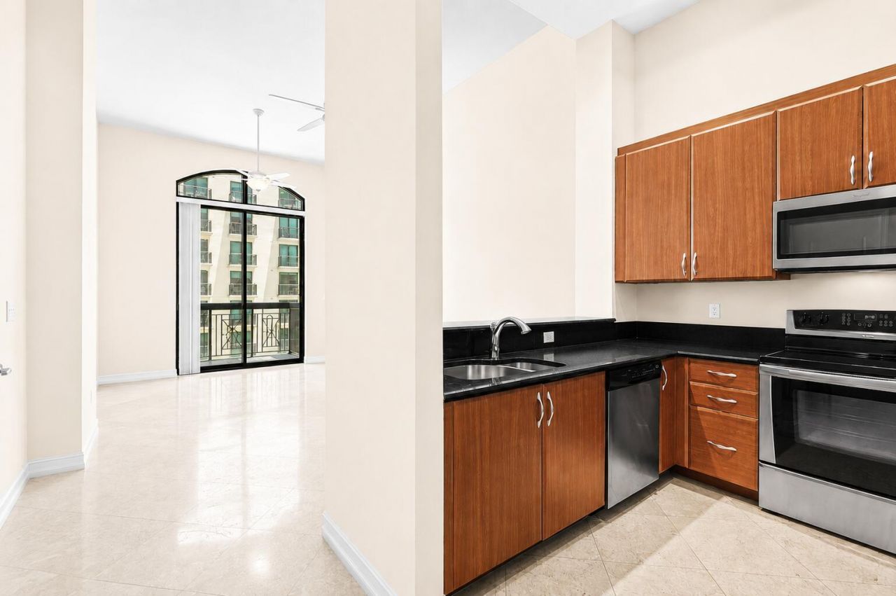 701 S Olive Avenue, Unit 320, West Palm Beach, FL 33401 Photo