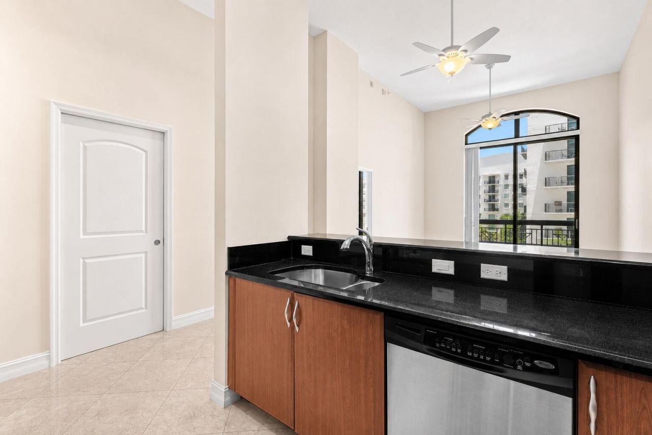 701 S Olive Avenue, Unit 320, West Palm Beach, FL 33401 Photo